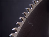 Производим заточку и ремонт дисковых пил с твердосплавными зубьями и ножами