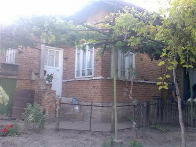 Болгария Добрич Дом для продажи, расположенной в красивой болгарской деревне - маленькая, тихая и спокойная